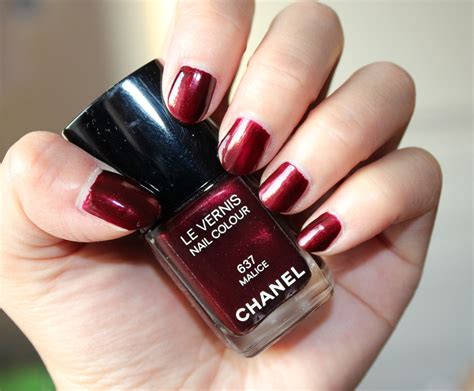 Chanel Malice Le Vernis Nail Lacquer Review, Photos, Swatches 